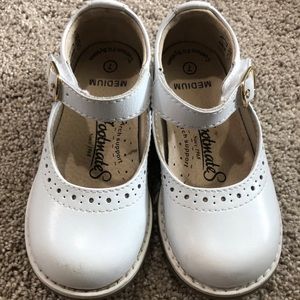 Footmates White Mary Janes